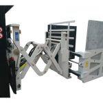 Abrazaderas de cartón con desplazamiento lateral