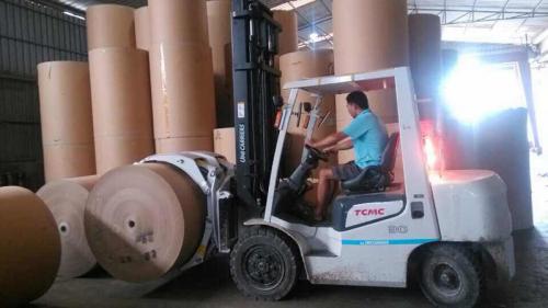 Abrazaderas de rollo de papel